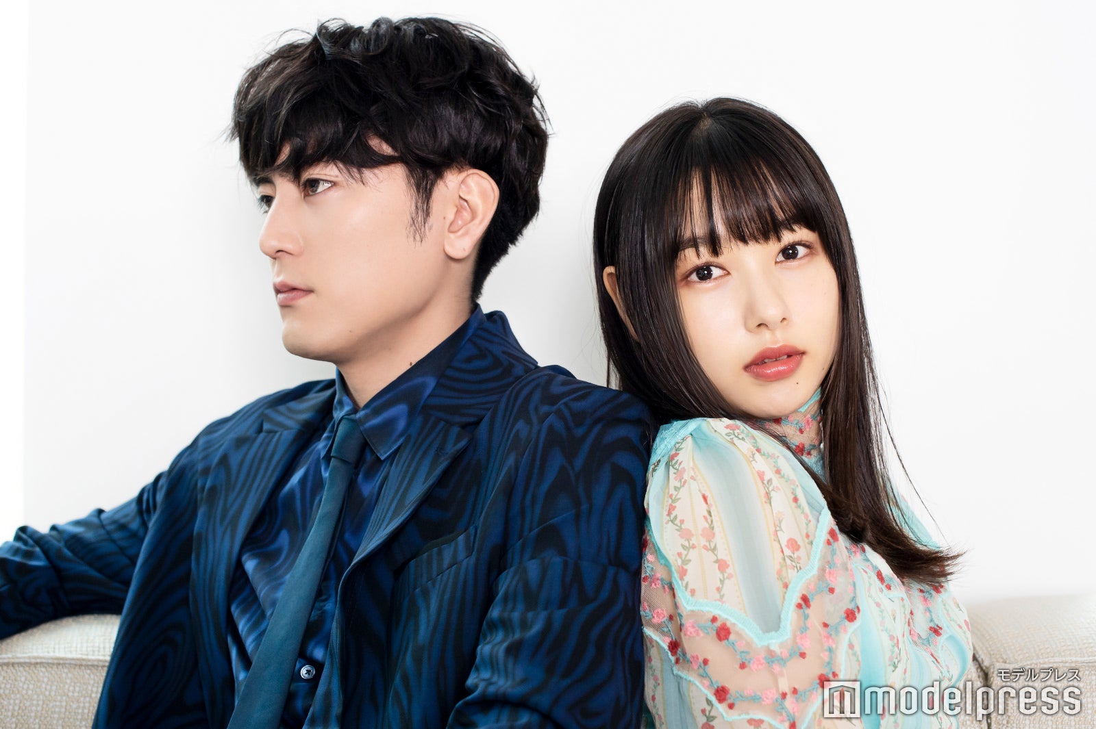 間宮祥太朗、桜井日奈子（C）モデルプレス