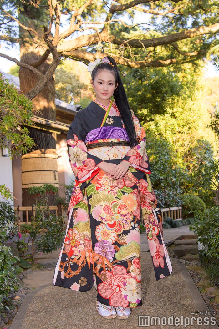 吉本実憂(C)モデルプレス