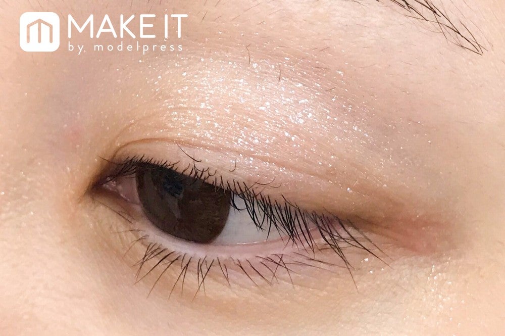 RMK／ストーンブロッサム グロージェル／01 プラチナ 使用 (C)メイクイット