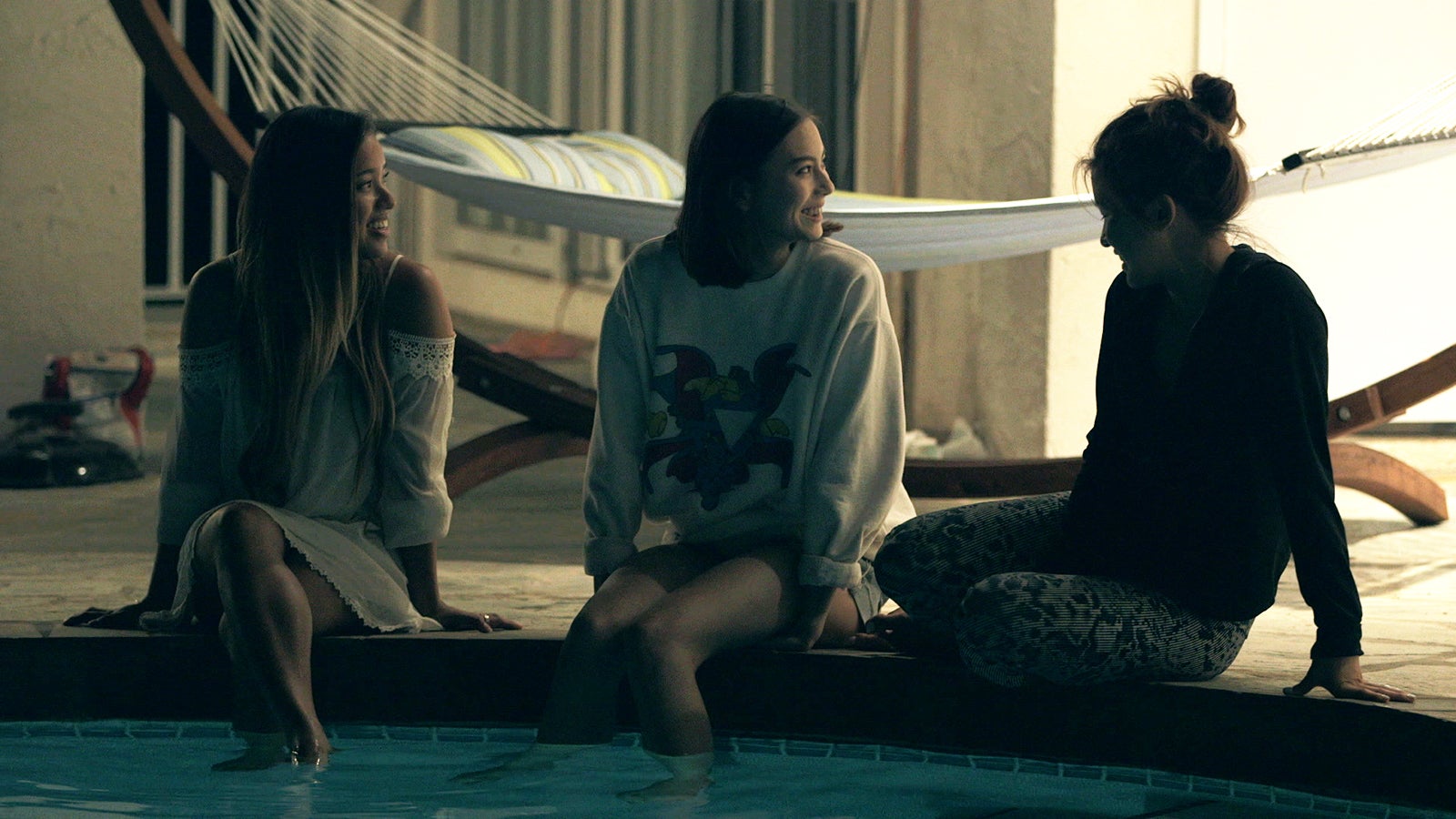 杏奈、ローレン、エビアン『TERRACE HOUSE ALOHA STATE』11th WEEK（C）フジテレビ／イースト・エンタテインメント