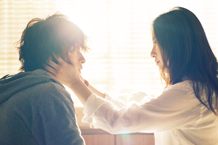 横浜流星、吉高由里子(C)2020「きみの瞳が問いかけている」製作委員会 (C)2020 Gaga Corporation/AMUSE Inc./Lawson Entertainment,Inc.