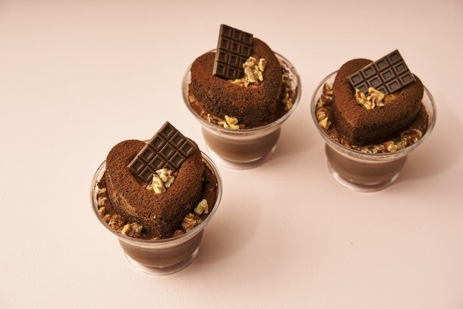 奇跡のスフレチーズプリン キャラメルナッツショコラ   620円／画像提供：ベイクルーズ