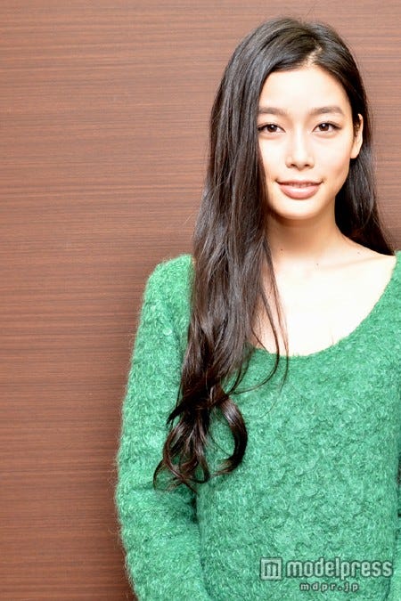 映画「ゆるせない、逢いたい」では主演を努め、今後の活躍から目が離せない<衣裳協力>Cher Harajuku/deicy代官山