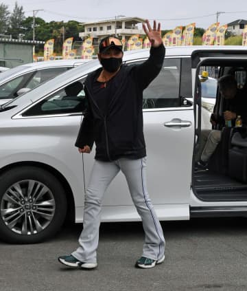 日本ハム・新庄監督「どうした？矢沢君。振れてるね」と称賛 九回に3点二塁打 八回には盗塁成功「想像させる選手になってきましたね」