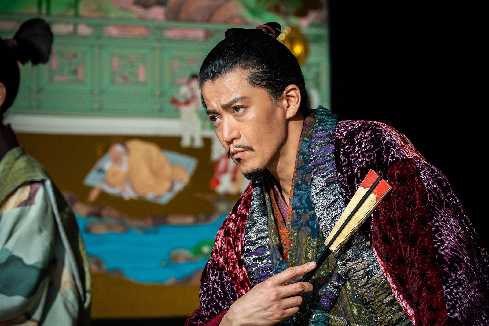 小栗旬「豊臣兄弟！」出演の決め手となった共演俳優の存在「僕にとって財産」本人が語る“首の傾き”裏話も【インタビュー前編】