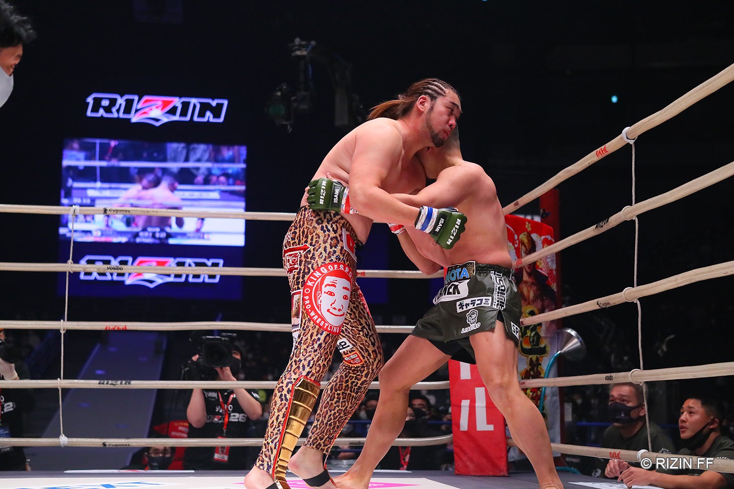 シバターVSHIROYA（C）RIZIN FF