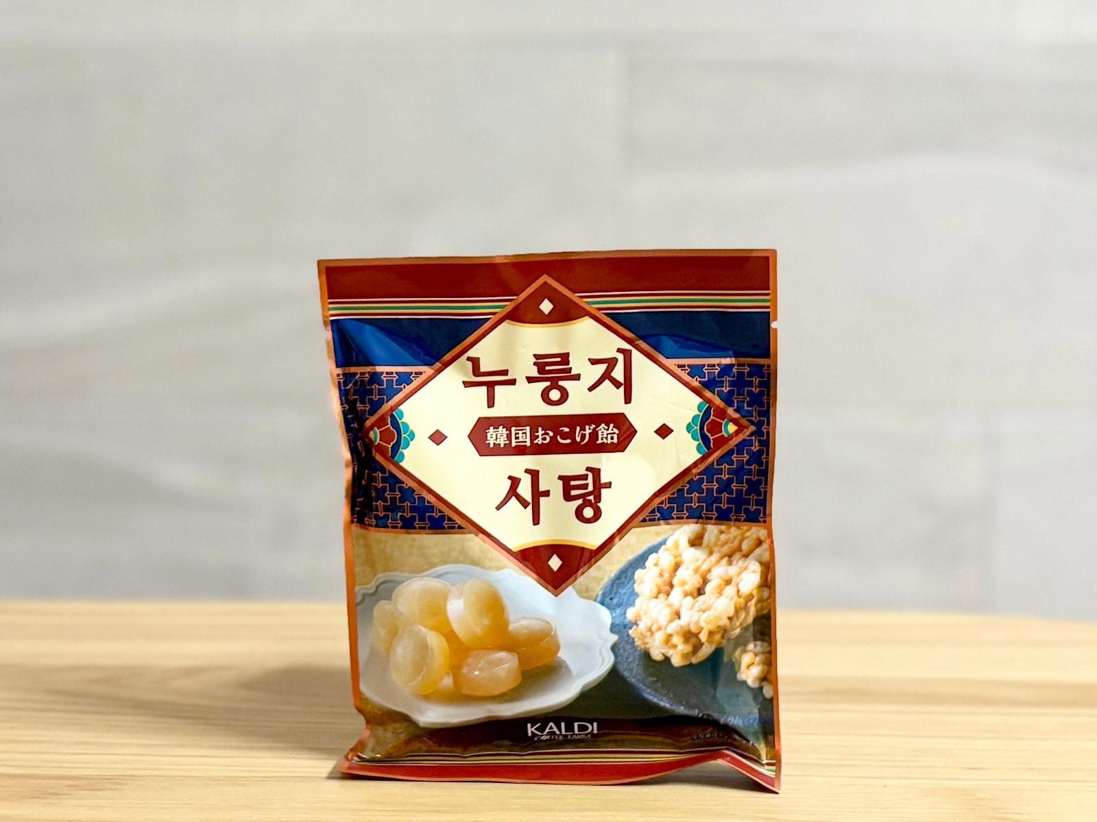 「韓国おこげ飴（ヌルンジサタン） 50g」138円（税込）