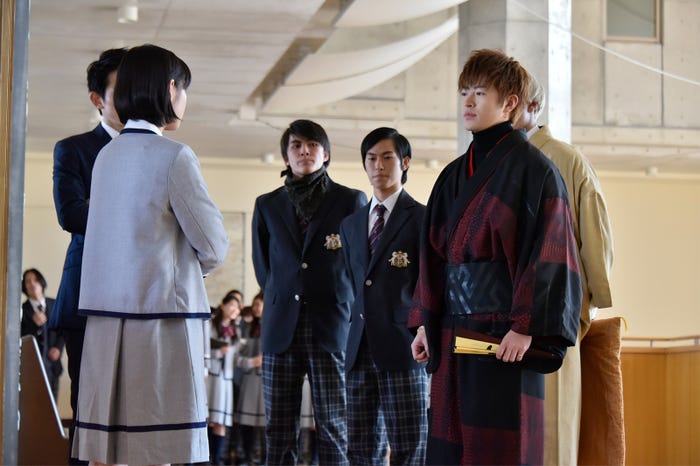 白石聖、佐野玲於(C)「PRINCE OF LEGEND」製作委員会(C) HI-AX All Rights Reserved.