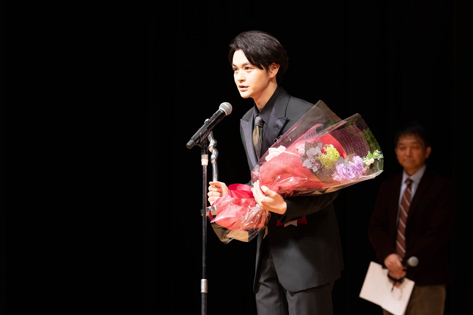 瀬戸康史、妻・山本美月の妊娠発表後初の公の場 主演男優賞受賞の思い「さらに成長して活躍していきたい」＜第44回ヨコハマ映画祭＞