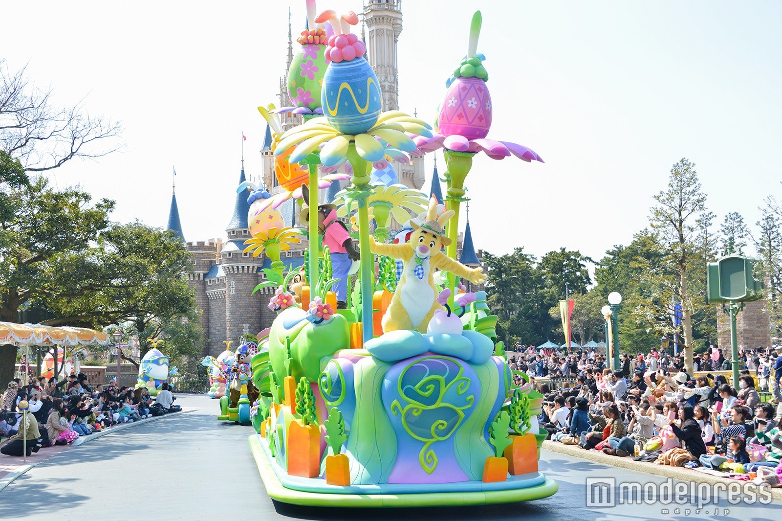 新パレード「うさたま大脱走！」（C）モデルプレス