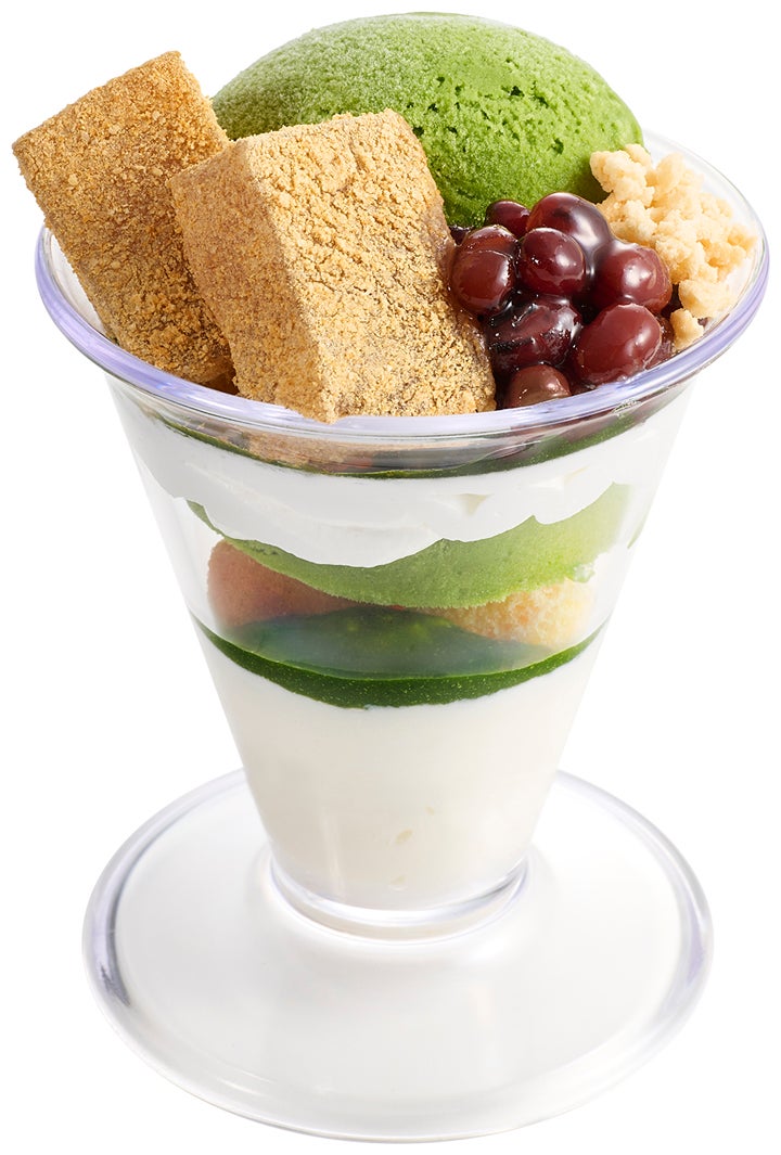 老舗茶舗のお抹茶わらび餅パフェ（税込430円～）／提供画像
