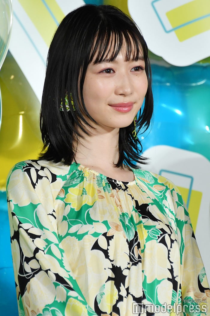 岡本夏美 堀未央奈 高校生ぶり 再会2ショットに 意外な交流 2人とも可愛い の声 モデルプレス