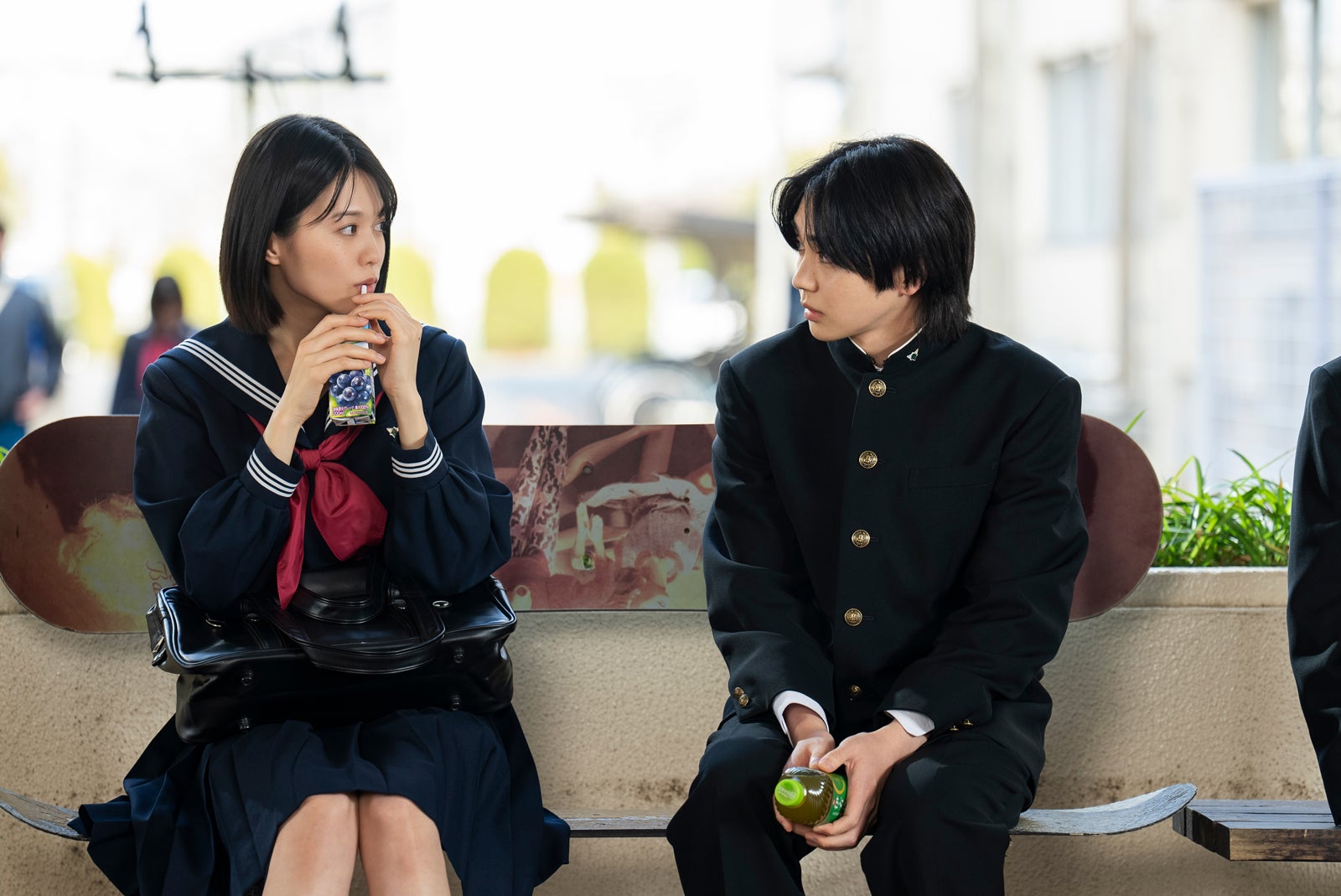 志田彩良、吉野北人「遺書、公開。」（C）2024 映画「遺書、公開。」製作委員会（C）陽東太郎／SQUARE ENIX