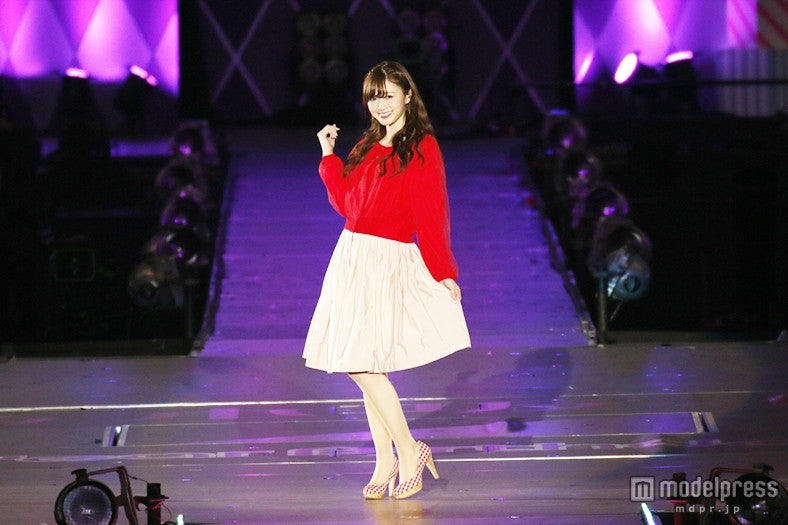 白石麻衣／今年2月、デビュー3周年記念ライブ『乃木坂46　3rd YEAR BIRTHDAY LIVE』内ファッションショーにて撮影