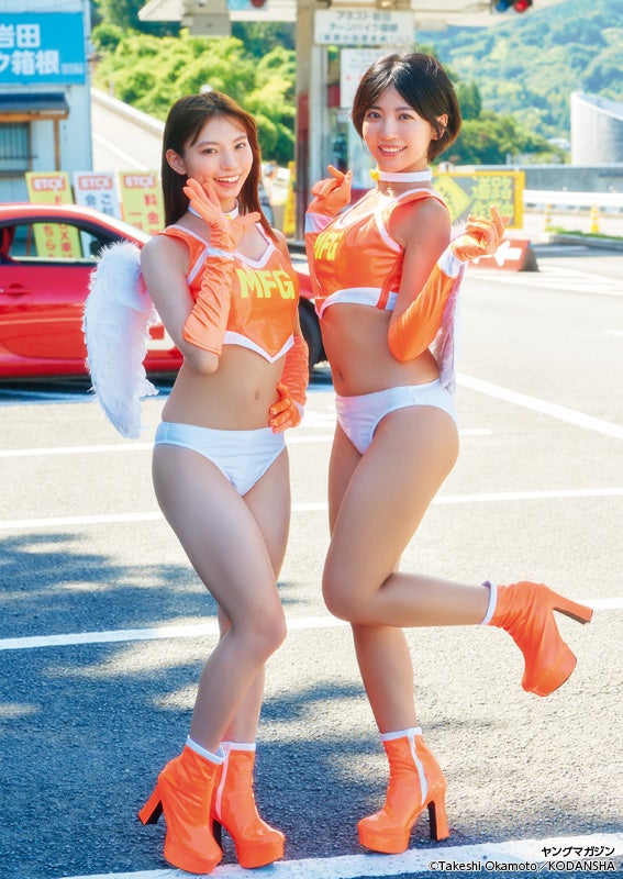 東条澪、佐々木萌香（C）講談社