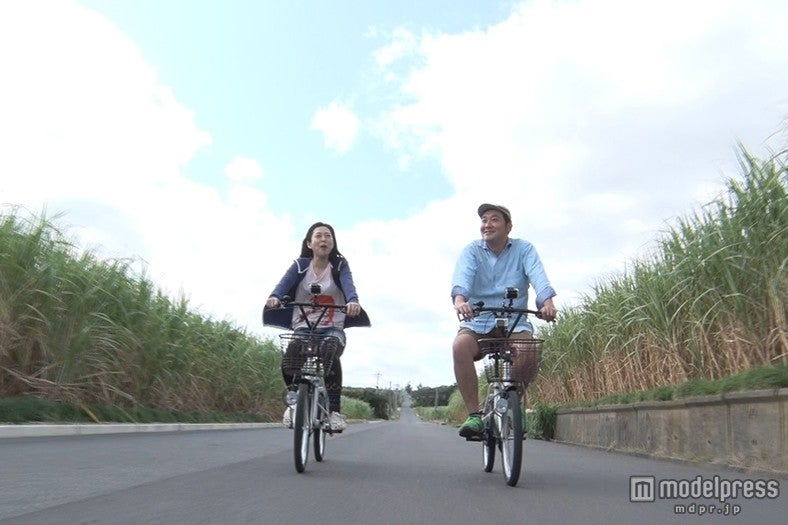 （左から）椿鬼奴、佐藤大（C）ytv