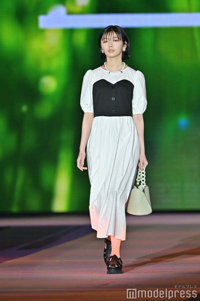 藤吉夏鈴(C)モデルプレス