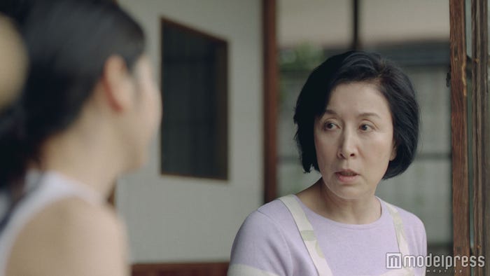 長澤まさみと高畑淳子「ふんばる手」篇より