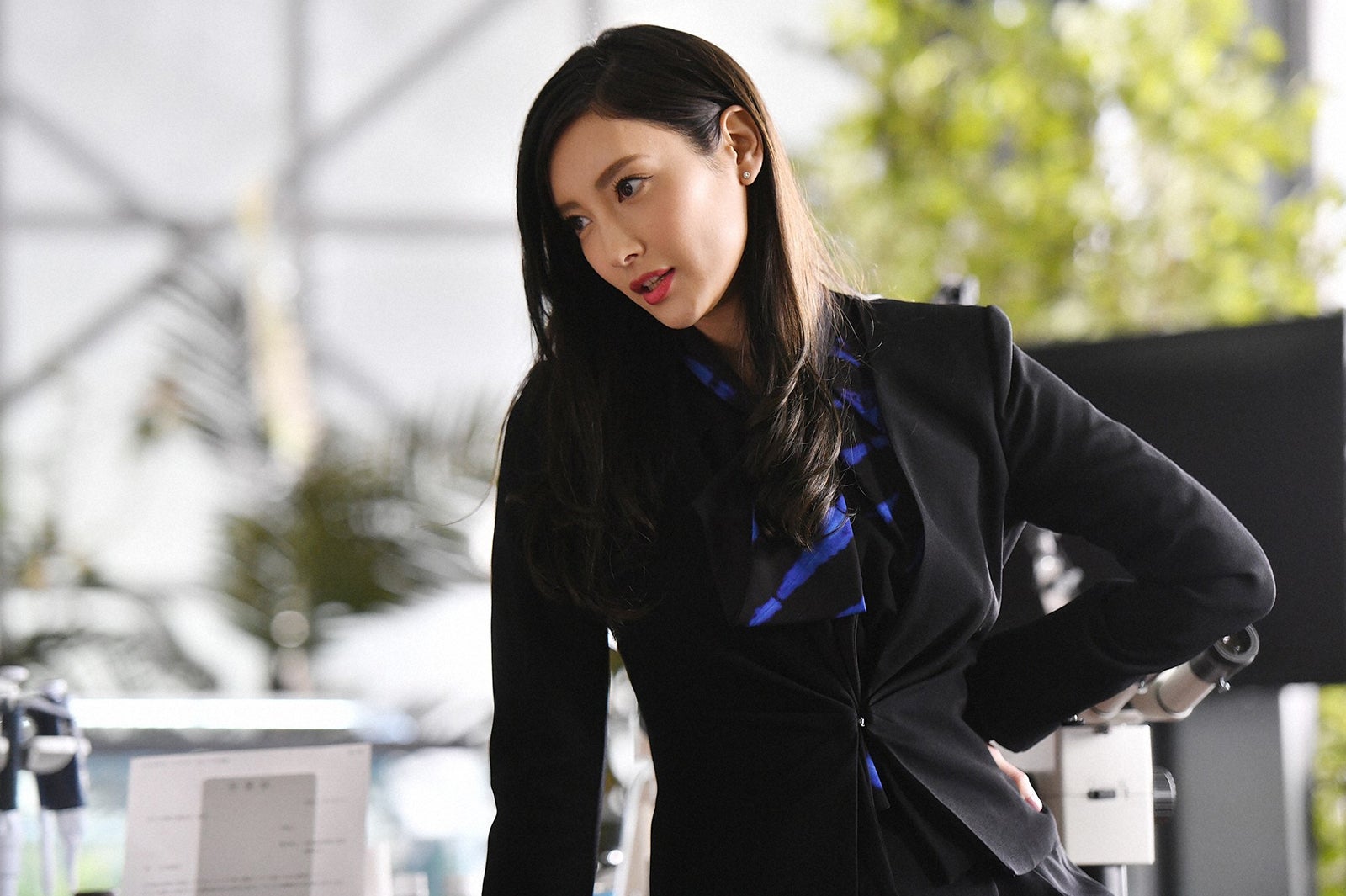 菜々緒／「インハンド」第1話より（C）TBS