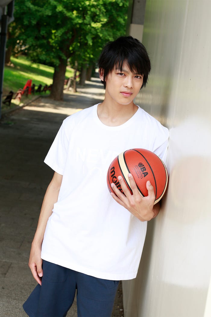 嘉島陸/2019年度カレンダーアザーカット/撮影:LUCKMAN(画像提供:所属事務所)