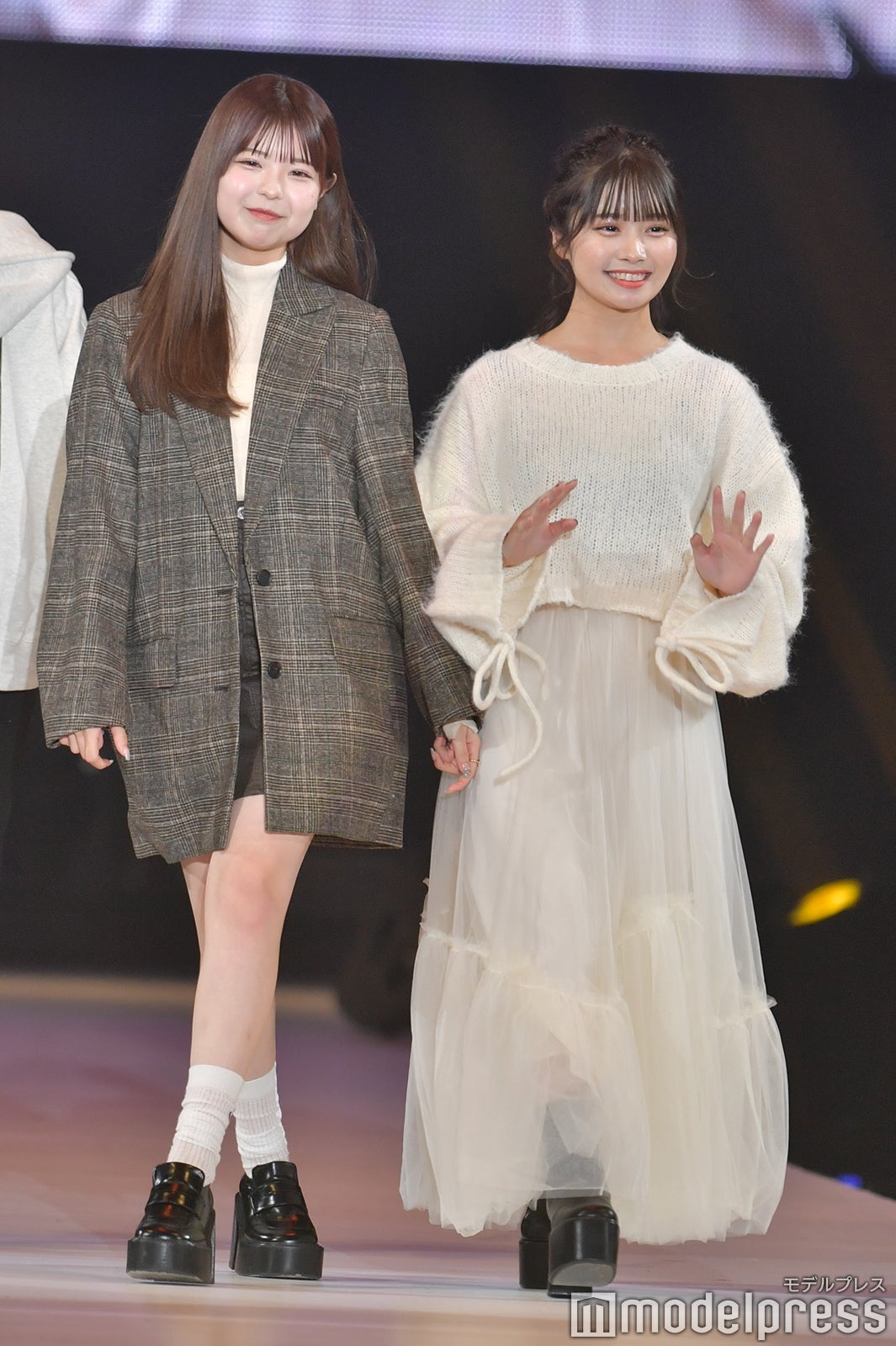 折田涼夏、実熊瑠流（C）モデルプレス