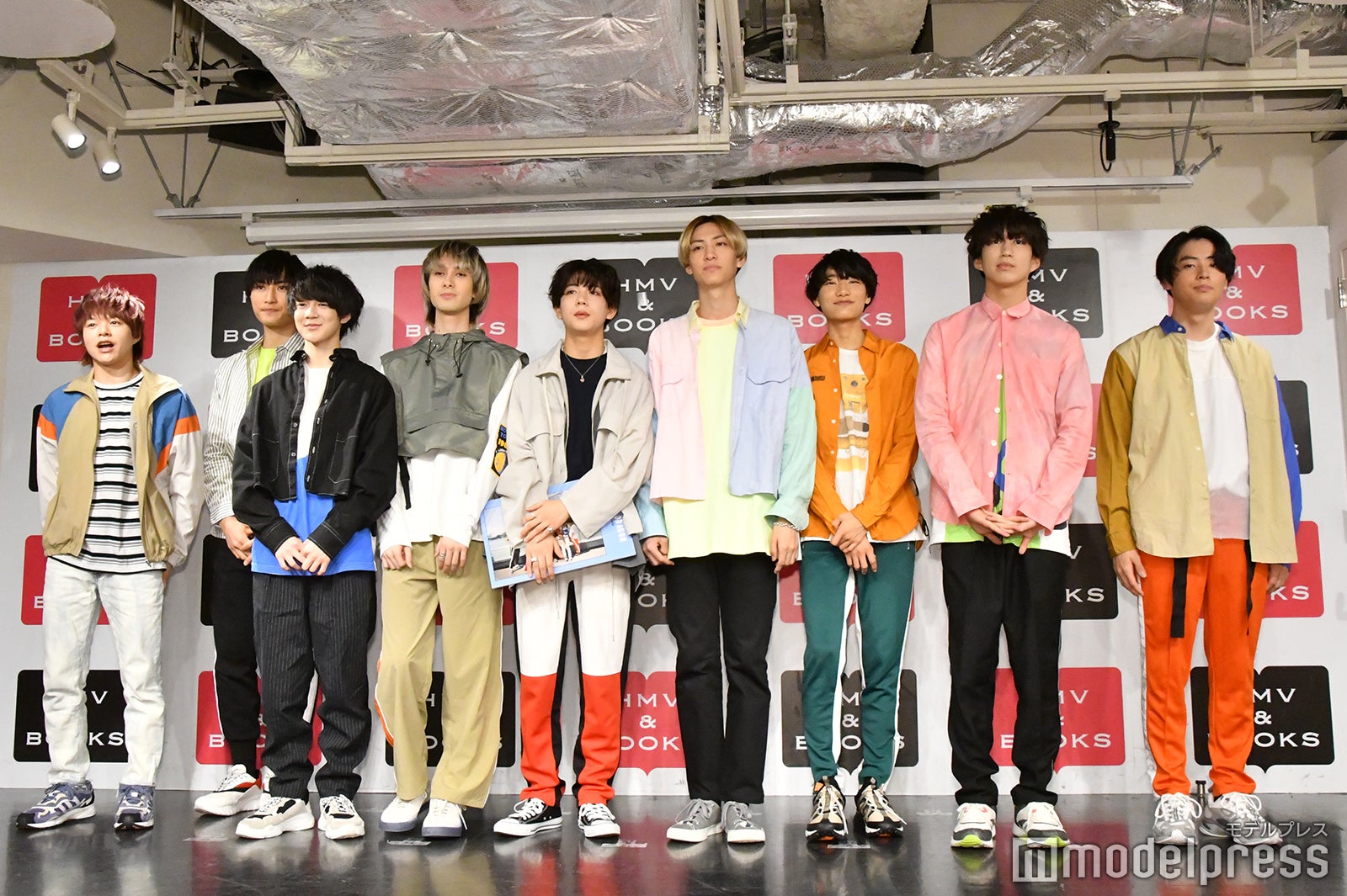 SUPER★DRAGON／（左から）志村玲於、飯島颯、伊藤壮吾、ジャン海渡、田中洸希、古川毅、柴崎楽、池田彪馬、松村和哉（C）モデルプレス