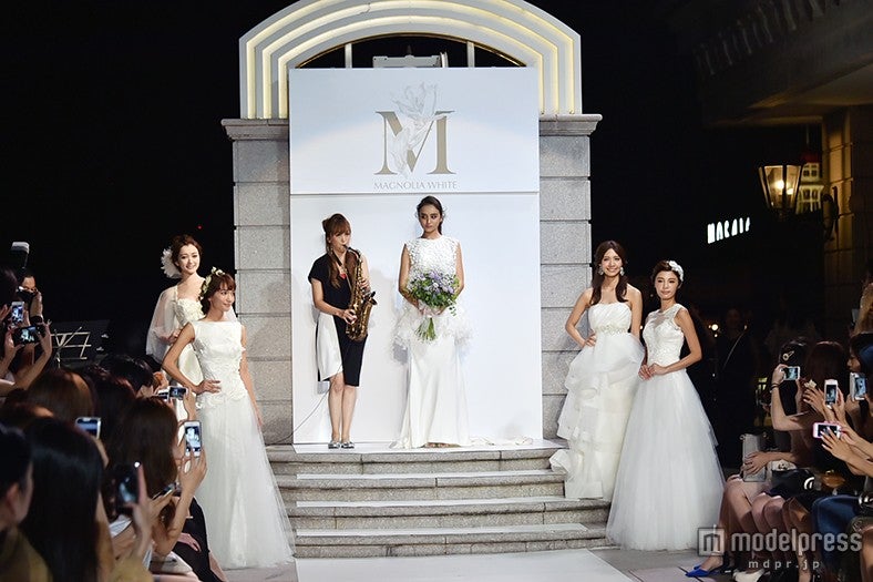 ウェディングドレスショーの様子