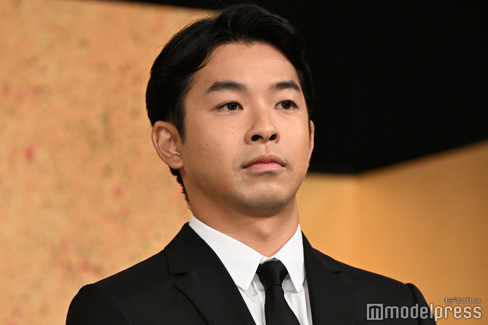 （C）モデルプレス