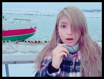 ローラ、すっぴんで番組収録「トラブルがあって…」　謎の“青いカレー”も話題に