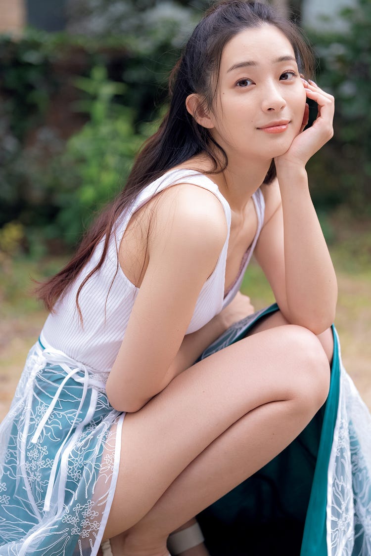 足立梨花 デビュー 画像1/2) 足立梨花、美ヒップ大胆披露 大人な表情に挑戦 - モデルプレス