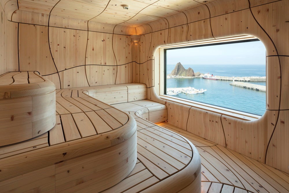 冬は“流氷サウナ”に！世界自然遺産を望む北海道の最新デザインサウナがアツい