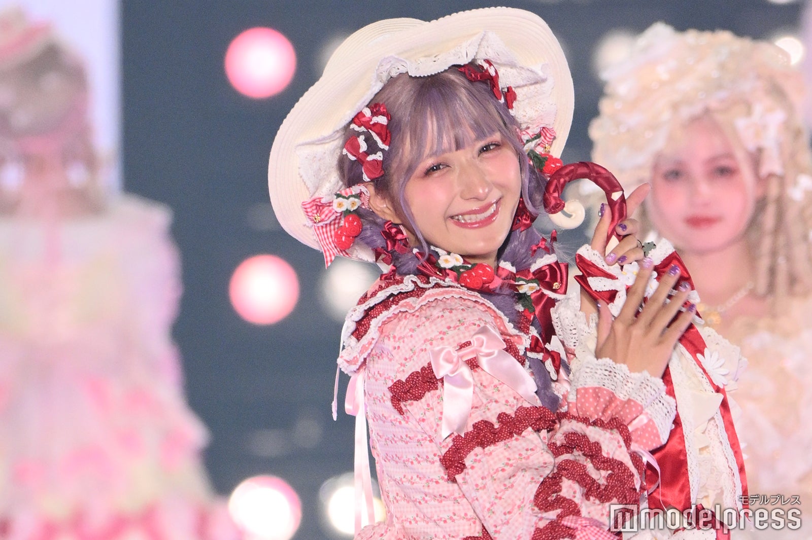 しなこ（C）モデルプレス