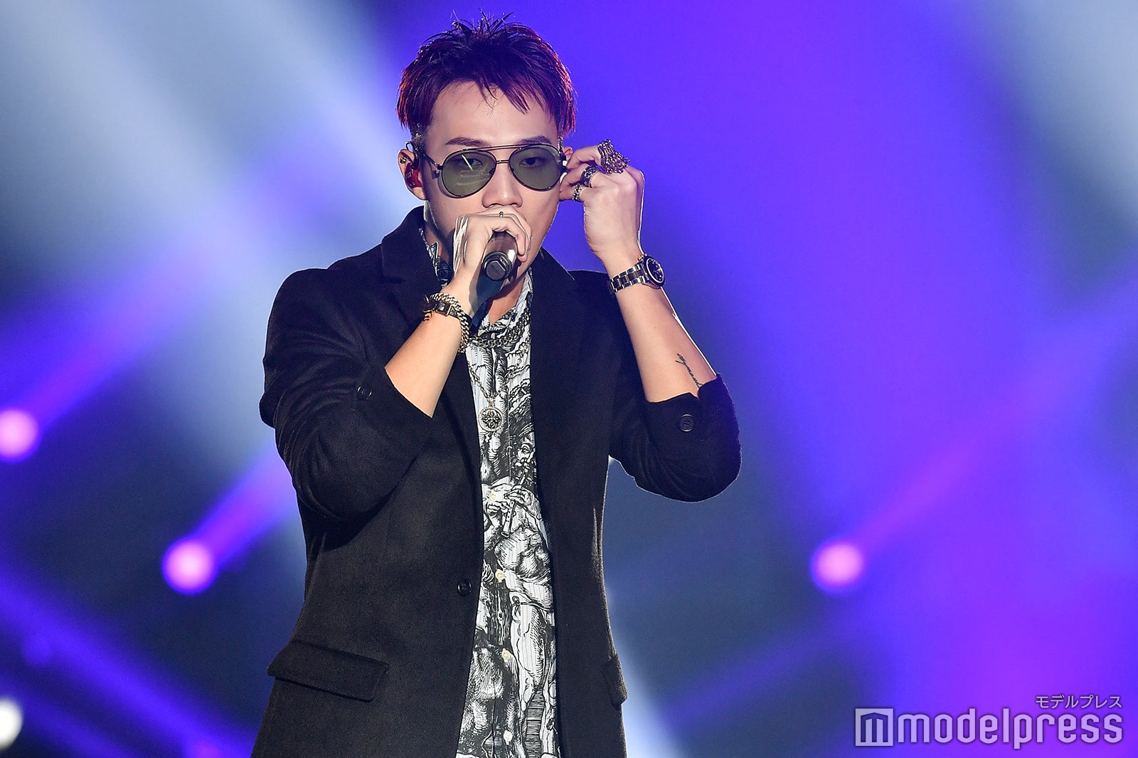 OZI（C）モデルプレス