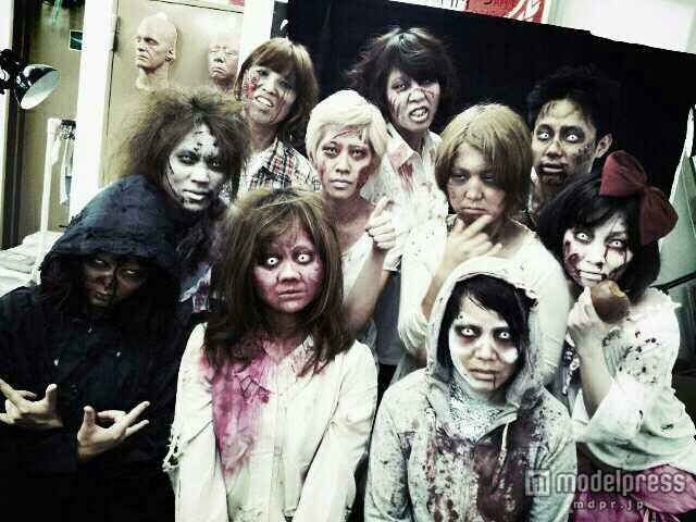 「ゾンビラン」日本初上陸、大量のゾンビから逃げ惑う