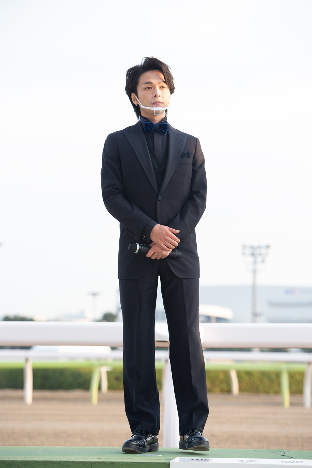 2020年 中村倫也 見易かっ 新田真剣佑 ガイドブック TCK 大井競馬場