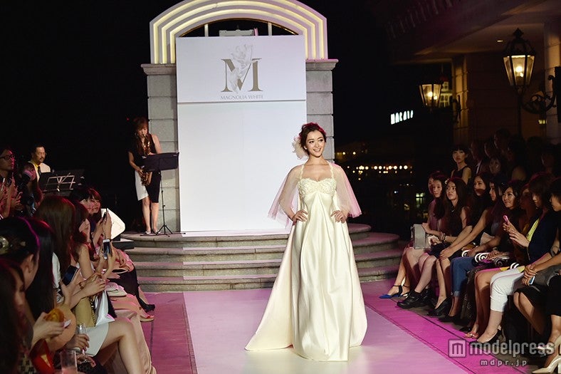 ウェディングドレスショーの様子