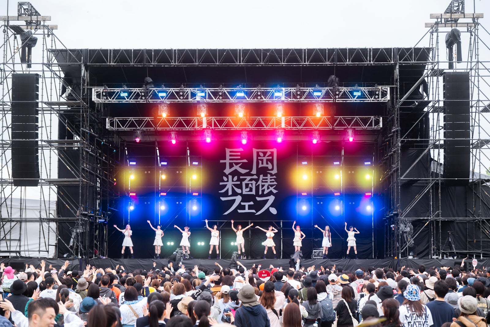 ME:I／撮影：田中聖太郎写真事務所