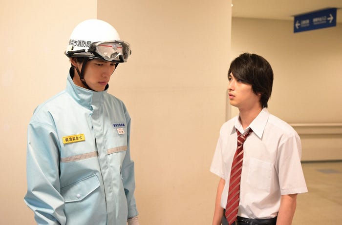 (左から)福士蒼汰、横浜流星/「4分間のマリーゴールド」第2話より(C)TBS