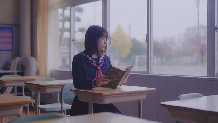 當真あみ/『メリーゴーランド』ミュージックビデオより(提供写真)