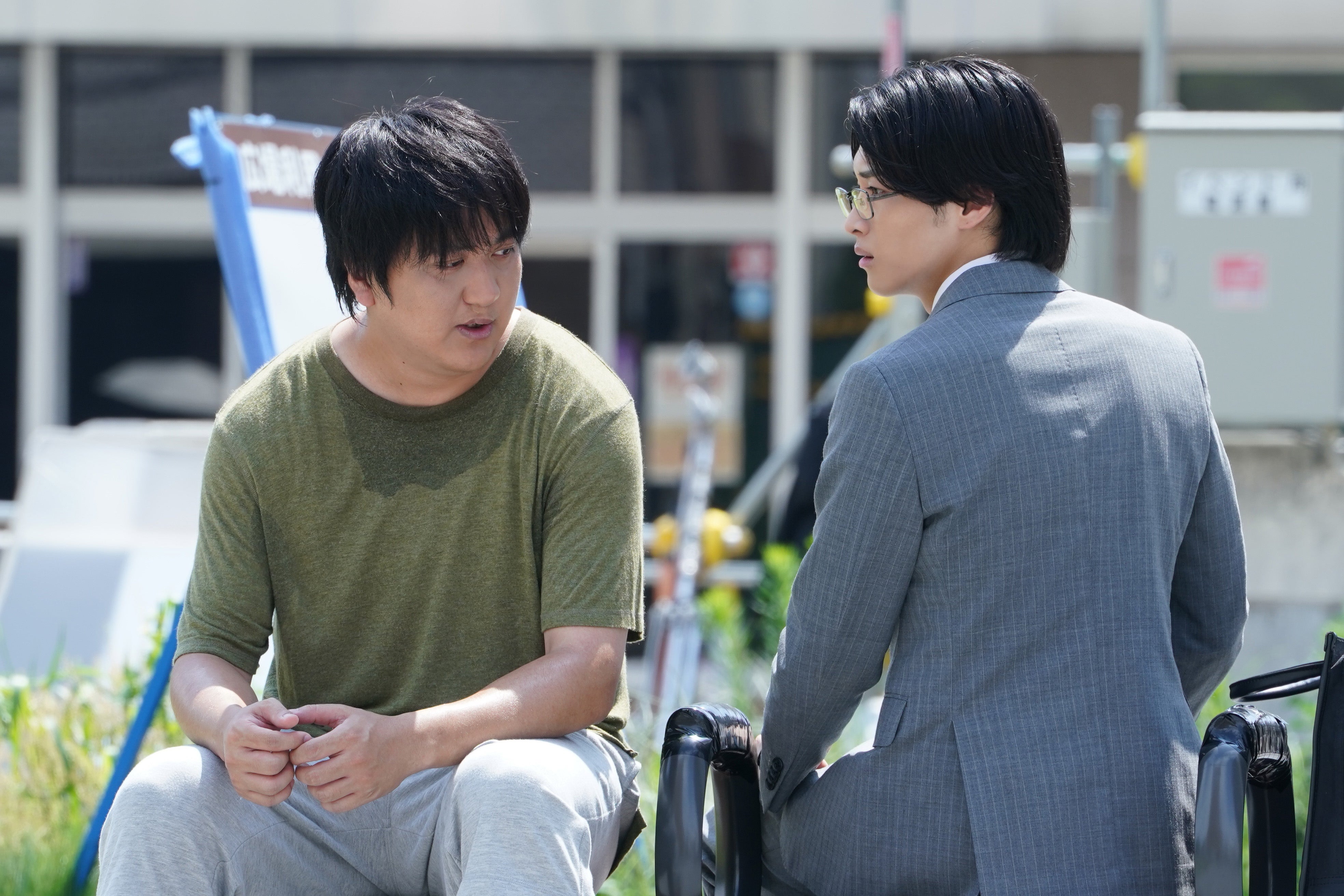 栗谷、松本怜生「降り積もれ孤独な死よ」第7話より（C）井龍一・伊藤翔太／講談社（C）ytv