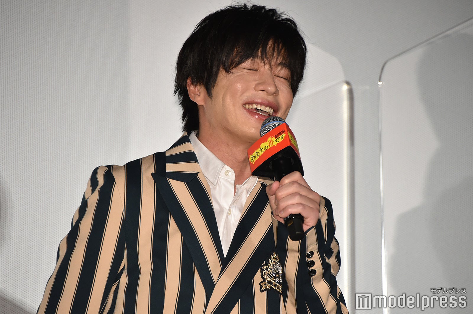 「あなたのお陰です」を噛んでしまった田中圭（C）モデルプレス