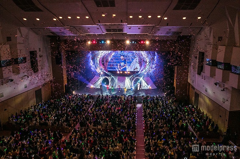 ライブの様子／撮影：米山三郎［SignaL］