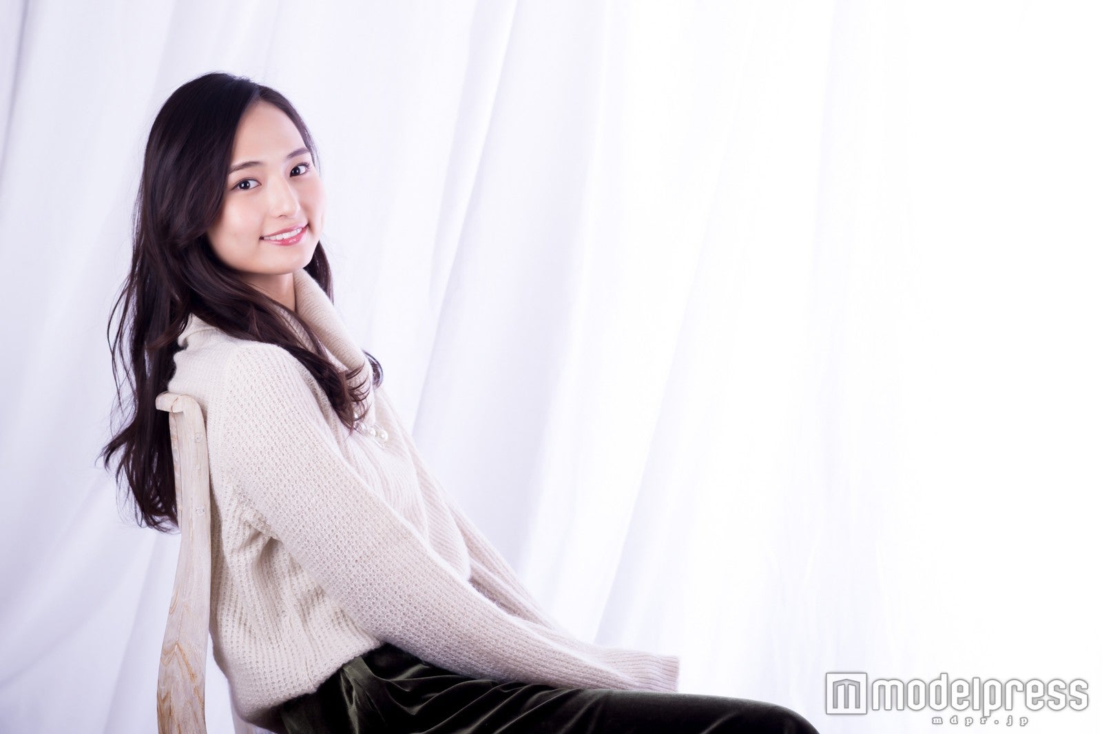 山賀琴子（C）モデルプレス