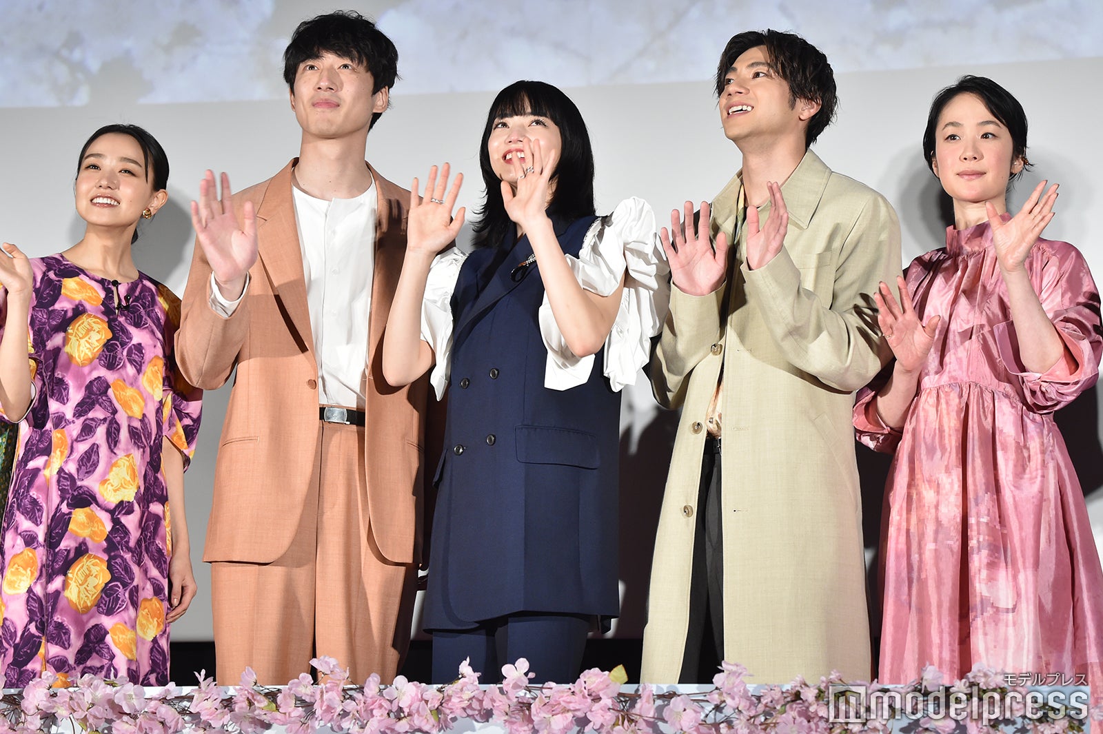 奈緒、坂口健太郎、小松菜奈、山田裕貴、黒木華 （C）モデルプレス