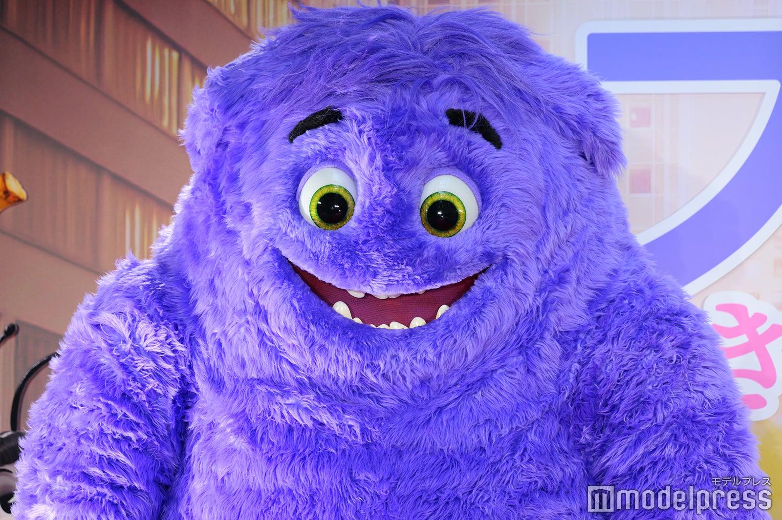 ブルー（C）モデルプレス