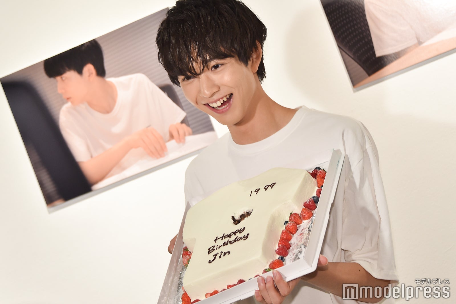 とびきりのスマイル！／鈴木仁 （C）モデルプレス