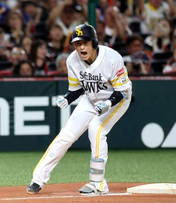 ソフトバンクが一気逆転！山本祐大が同点2点三塁打で感情爆発「熱くなるものがあった」前打者・栗原が申告敬遠直後に意地 柳田はシフトを破る勝ち越し適時打