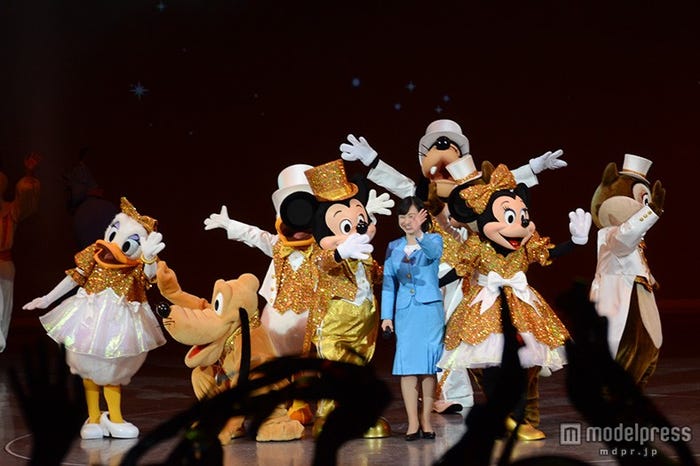 最後は手を振り終焉となった