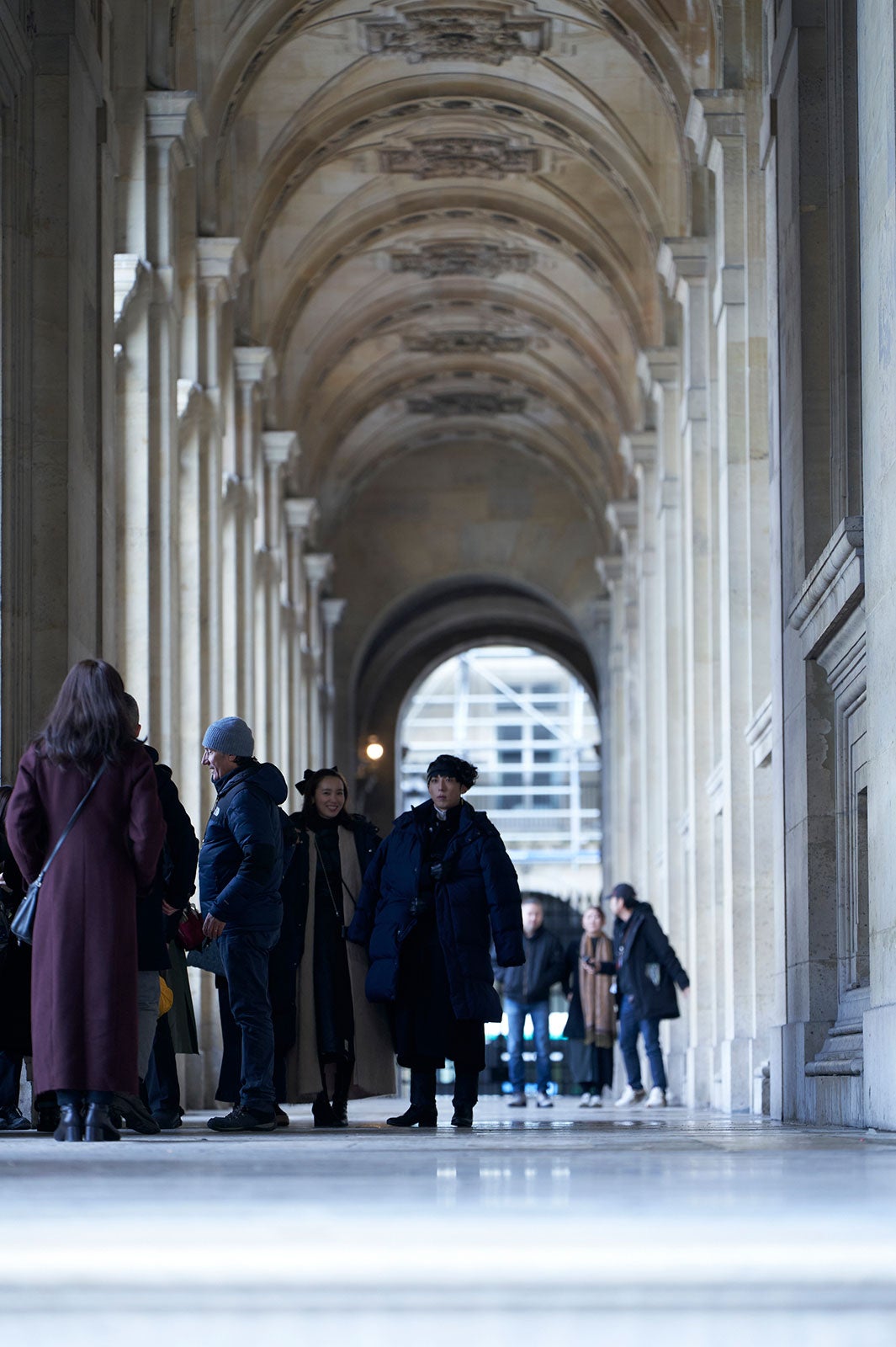 飯豊まりえ、高橋一生（C）2023「岸辺露伴 ルーヴルへ行く」製作委員会（C）LUCKY LAND COMMUNICATIONS／集英社