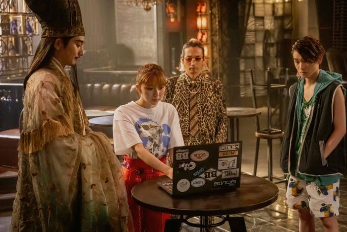 (左から)向井理、上白石萌歌、森山未來、宮世琉弥「パリピ孔明」第7話より(C)フジテレビ